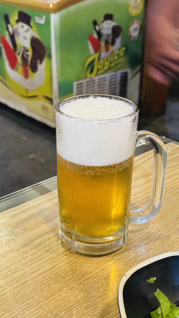 ジョッキに注がれたサンミゲルの生ビール