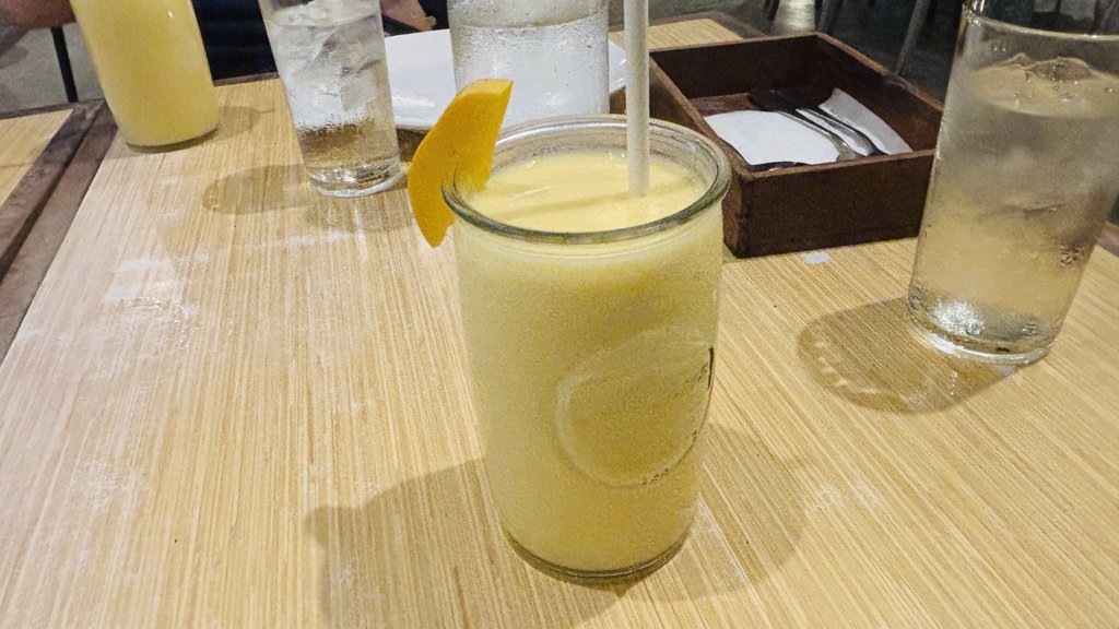 マンゴーシェイク
